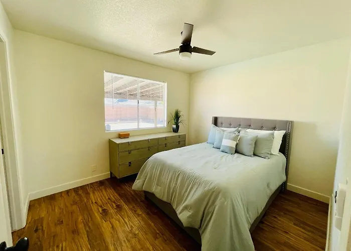 Holiday home Gem With Pool & Office In Prime Location *