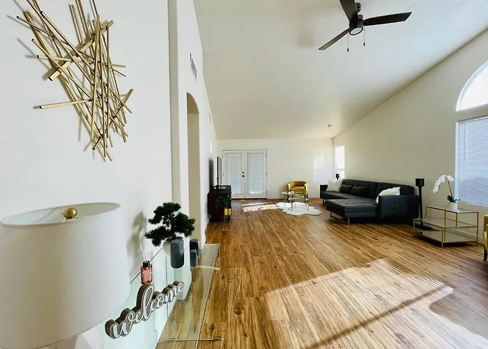 Gem With Pool & Office In Prime Location
