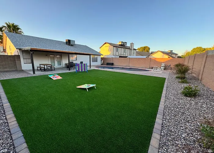 Holiday home Gem With Pool & Office In Prime Location *